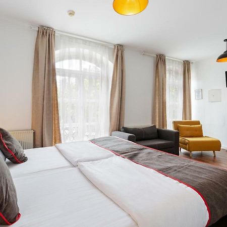 Oyo Hotel Matzbach Берлин Екстериор снимка