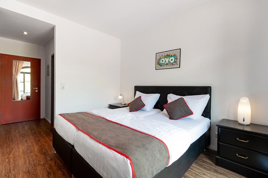 Oyo Hotel Matzbach Берлин Екстериор снимка
